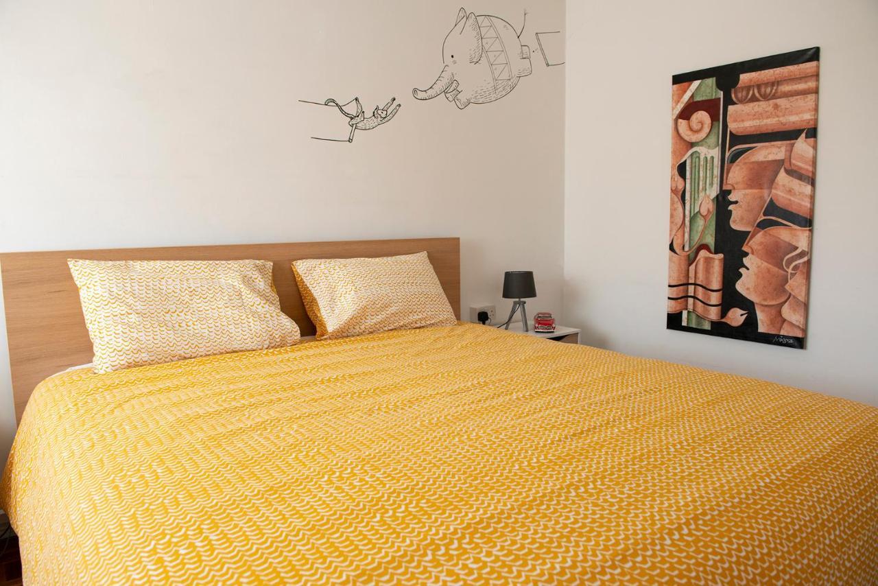 Experience Nicosia Apartment Luaran gambar